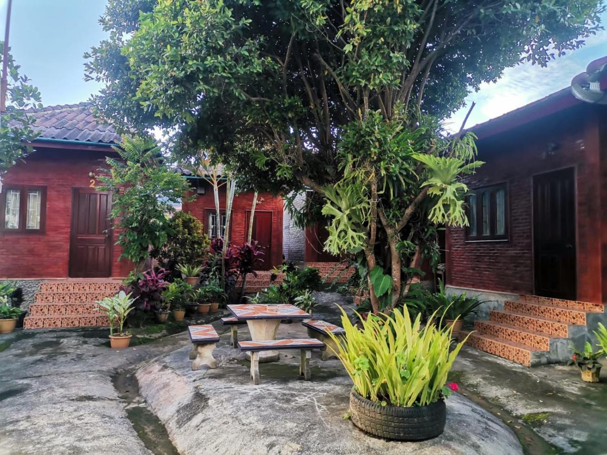 Kongkeo Guesthouse Muangphonszavan Kültér fotó